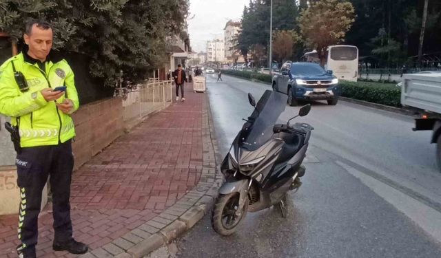 Motosikletin çarptığı scooterdaki 5 yaşındaki çocuk yaraladı