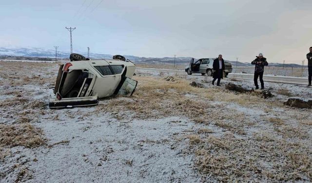 Adilcevaz’da otomobil şarampole yuvarlandı: 5 yaralı