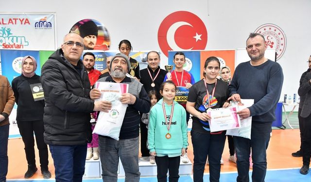 Aileler arası Badminton Turnuvası büyük ilgi gördü