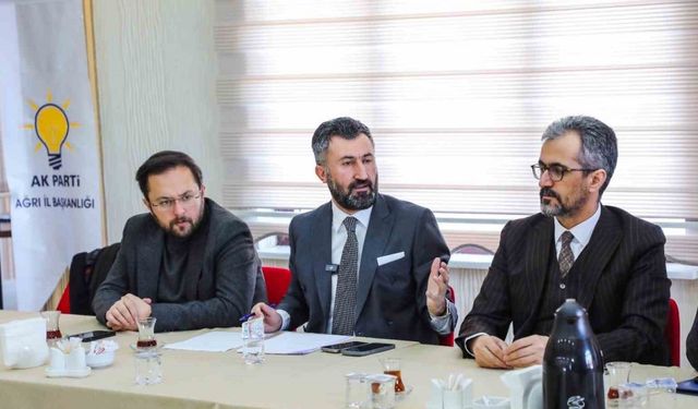 AK Parti Ağrı İl Başkanı Yıldız, basın mensuplarıyla bir araya geldi