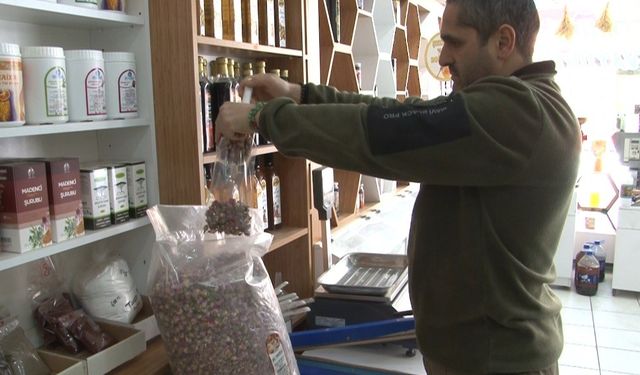 Aktarlar Ramazan ayında en çok Osmanlı şerbeti ve bitki çaylarını tavsiye ediyor