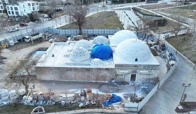 Başkan Altay: "Meram’daki Tarihi Karamanoğlu Mehmet Bey Hamamı’nı turizme kazandırıyoruz"