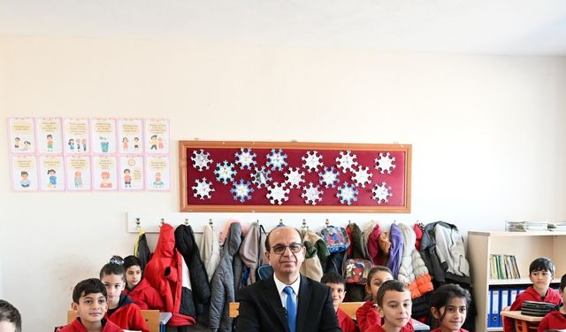 Başkan Geçit: "Eğitime yatırım, sağlıklı nesillerin teminatıdır"