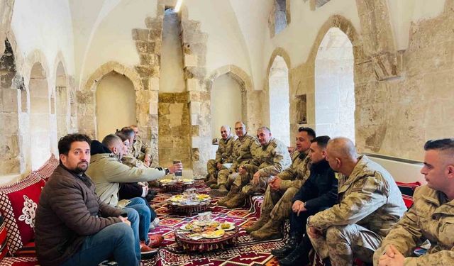 Batman’da jandarma denetleme ekibi, tarihi mekanları gezdi