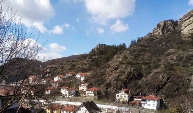 Bolu’da kaya düşme tehlikesine karşı 7 konut için tahliye kararı