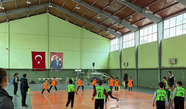 Bozkır’da Geleneksel Çocuk Oyunları’nın finali yapıldı