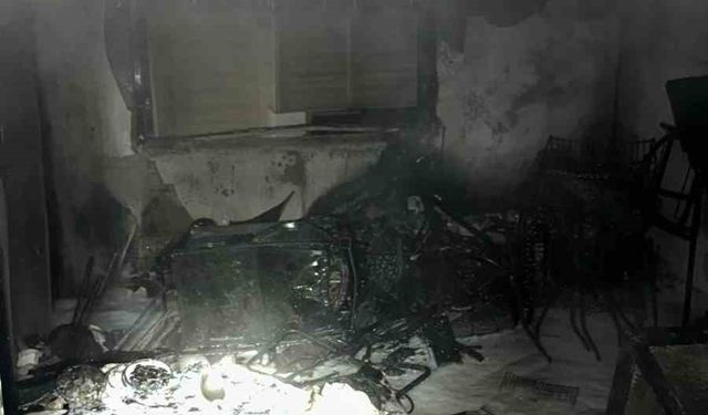 Çatı katında çıkan yangın korkuttu