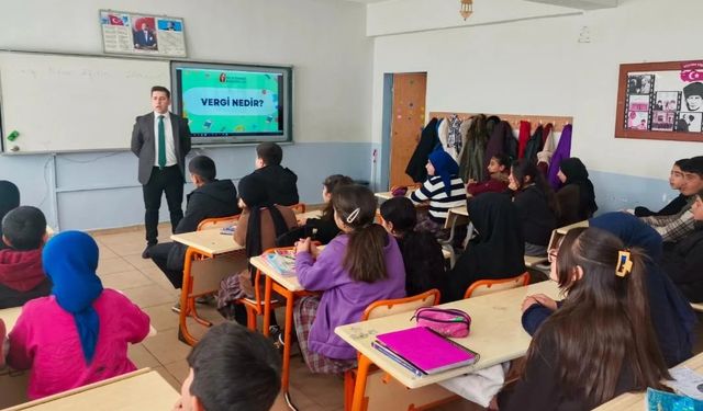 Doğubayazıt’ta vergi eğitimi semineri gerçekleştirildi