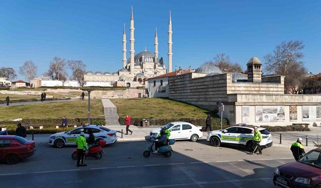 Edirne’de motosiklet sürücülerine sıkı denetim