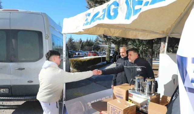 Elazığ Belediyesi’nden MSÜ, adaylarına ikram