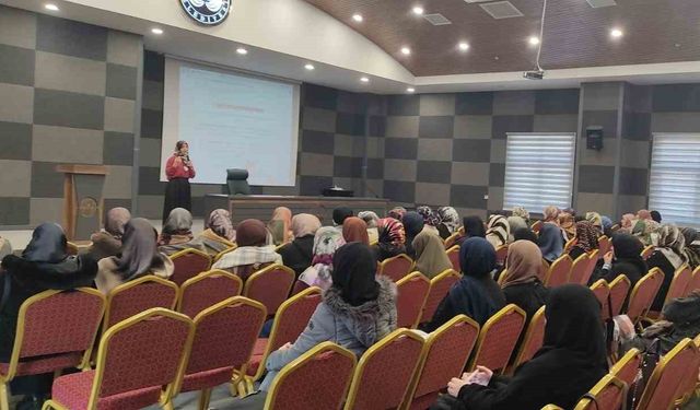 Elazığ’da Kur’an kursu öğreticilerine seminer