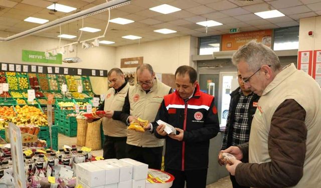 Erzincan’da gıda satış noktaları ve ramazan kolileri denetlendi