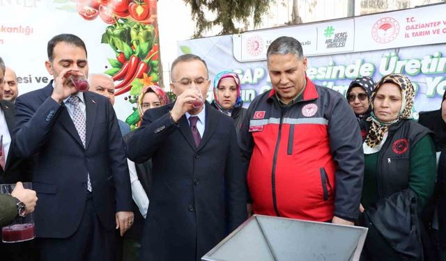 Gaziantep’te çiftçilere üzüm sıkma makinesi dağıtıldı