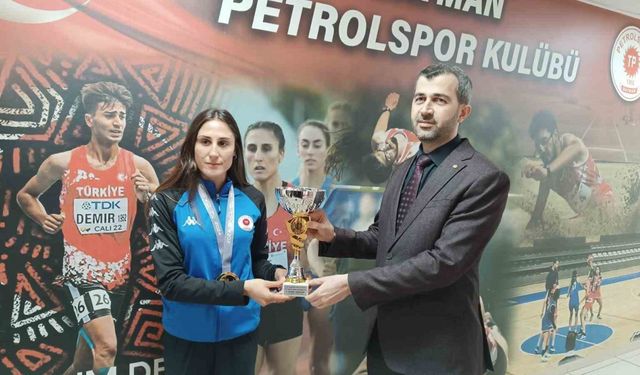 İtalya’da şampiyon olan Batmanlı atlet Ruken: "4 ay boyunca disiplinli bir şekilde çalışarak bu başarıya ulaştım"