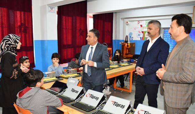 Kırıkkale’de öğrenciler robotik kodlama eğitimi alıyor