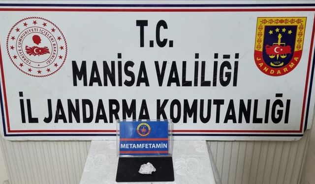 Manisa’da uyuşturucu satıcılarına jandarma darbesi