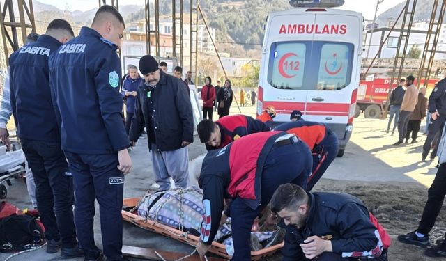 Osmaniye’de 6 metrelik çukura düşen adam kurtarıldı