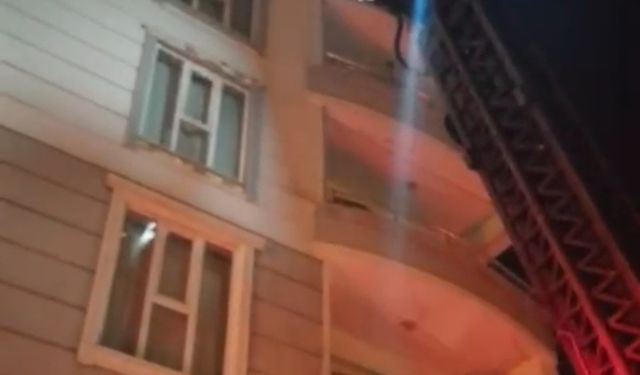 Siirt’te 10 katlı binada yangın: 20 kişi dumandan etkilendi