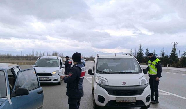 Sürücülere yönelik trafik denetimi yapıldı