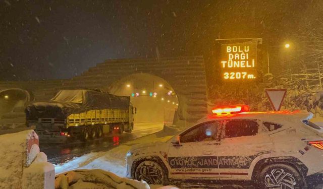 TEM’in Bolu Dağı Tüneli geçişinde kar etkisini azalttı