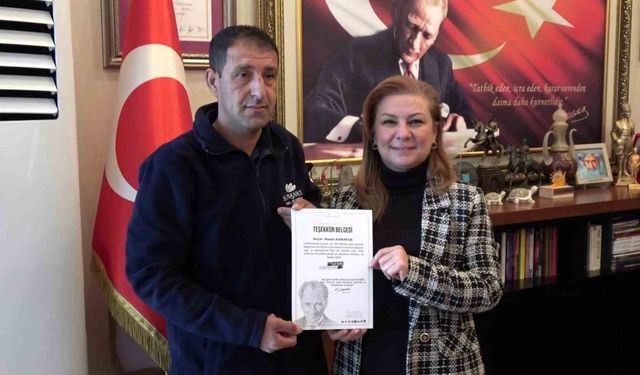 Temizlik personelinin ‘Atatürk’ hassasiyeti