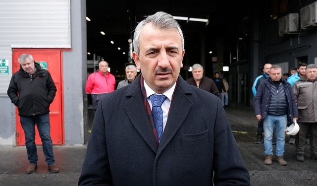 Vali Sezer, yanan fabrikada incelemelerde bulundu