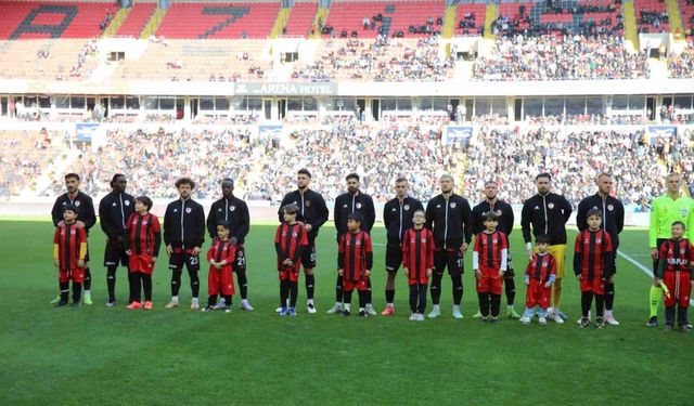 Ziraat Türkiye Kupası: Gaziantep FK: 0 - Fenerbahçe: 2 (Maç devam ediyor)