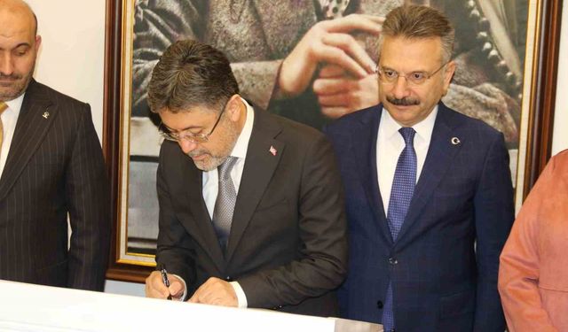 Tarım Bakanı Yumaklı, Eskişehir Valiliğini ziyaret etti