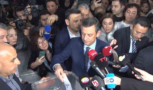 CHP Genel Başkanı Özel, ön seçimde oyunu kullandı