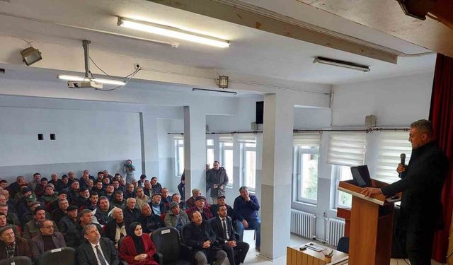 Bilecik’te ’Yağlık Ayçiçeğinde Sözleşmeli Üretim’ toplantısı yapıldı