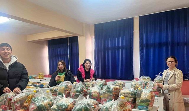 Bozdoğan MYO Sosyal Marketi’nden öğrencilere Ramazan desteği