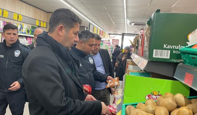 Feke’de marketler Ramazan ayında da mercek altında