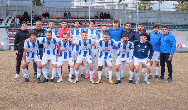 Kemer, amatör kümeye puanla başladı