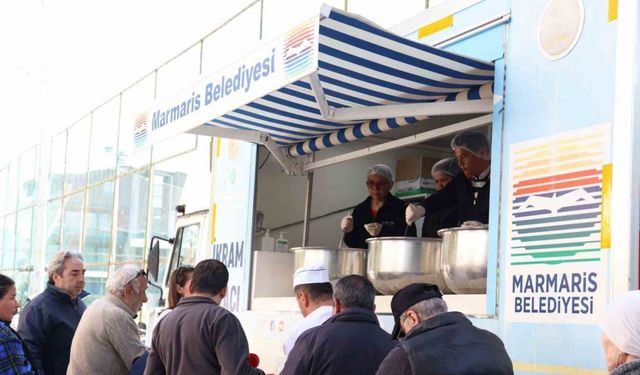 Marmaris Belediyesi’nden her gün 3 çeşit iftarlık