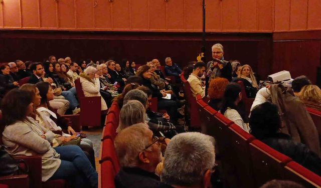 Söke’de 8 Mart etkinlikleri Tülay Üstündağ Söyleşisi ile başladı