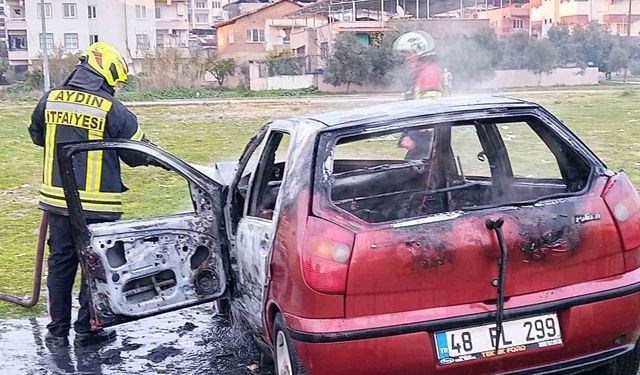 Tamircilere kızan kadın aracını benzin dökerek yaktı
