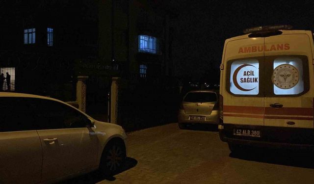 Uzaklaştırma kararı bulunan eve gelerek kendisini yaraladı