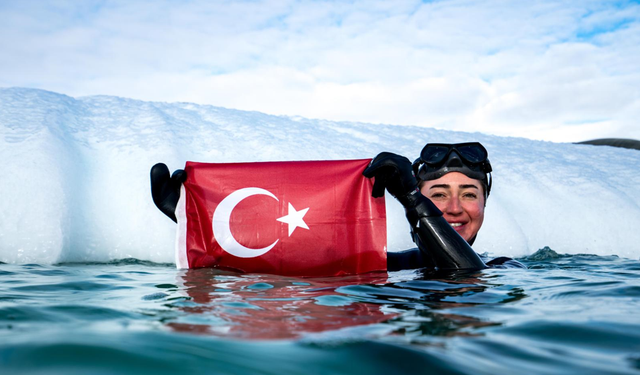 MİLLİ SPORCU ŞAHİKA ERCÜMEN DÜNYA'NIN EN DERİN GÖLÜ BAYKAL GÖLÜ’NDE BUZ ALTI DALIŞI YAPACAK