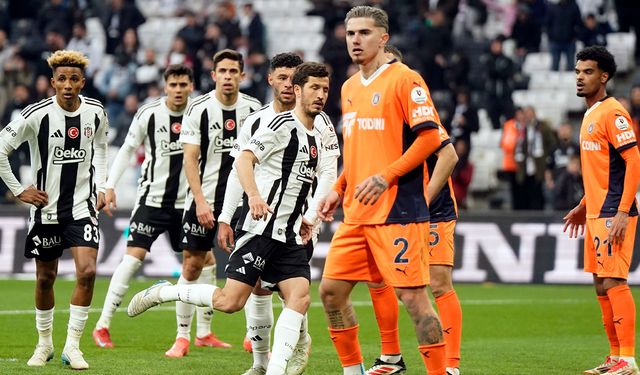 Başakşehir Beşiktaş'ı evinde 2 - 0 yendi