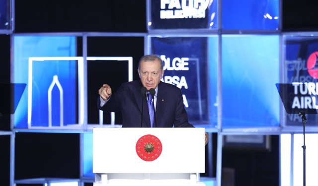 Cumhurbaşkanı Erdoğan: "Kendini ülkenin yegane sahibi zanneden bir avuç zorbanın taşkınlıklarına eyvallah etmedik"