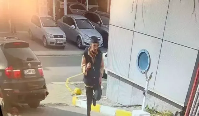 Bağcılar’da oto galeriye el bombalı saldırı