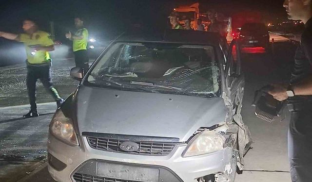 Cizre’de hafif ticari araç ile otomobil çarpıştı: 6 yaralı