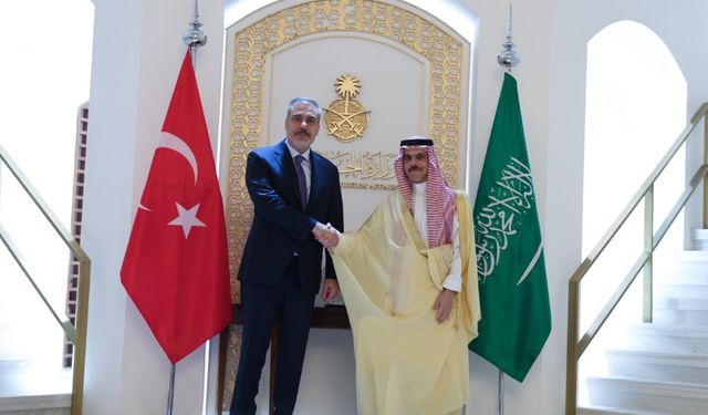 Dışişleri Bakanı Fidan, Suudi mevkidaşı Ferhan Al Suud ile görüştü