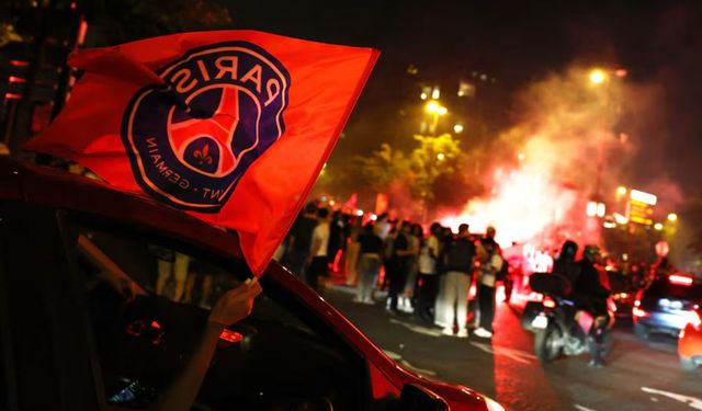 PSG Zaferi Kanlı Kutlamalara Döndü: Fransa Sokaklarında Kaos!