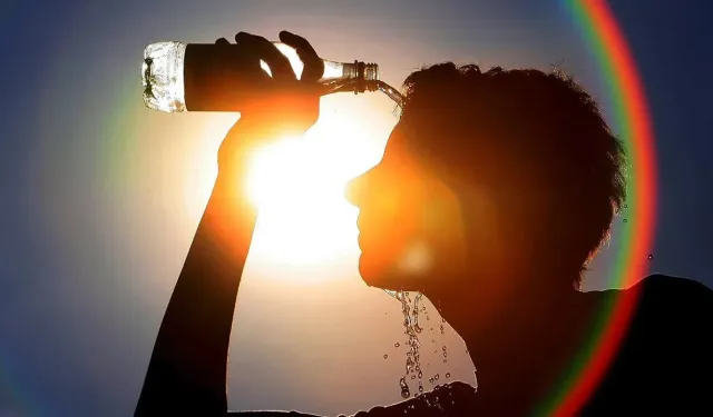 YAZ SICAKLARIYLA BAŞ ETMEK İÇİN 8 KRİTİK KURAL!