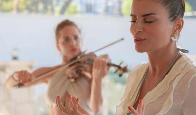 Ece Vahapoğlu’nun Yoga Meditasyonlarına Keman Eşliği: Lale Cangal ile Ruhun Tınısı YOGA VE KEMAN BULUŞTU