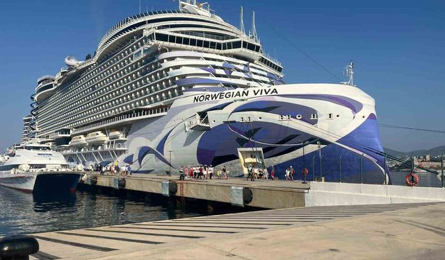 Dev gemi Bodrum’a ilk kez geldi