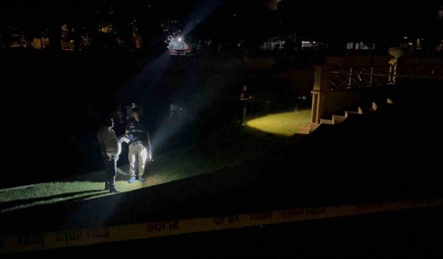 Porsuk kenarında fenalaşan 2 şahıstan biri hayatını kaybetti, diğerinin durumu ağır