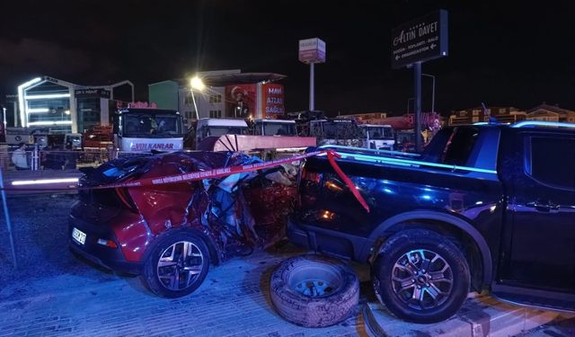 Alkollü sürücünün 2 kız kardeşi hayattan kopardı!