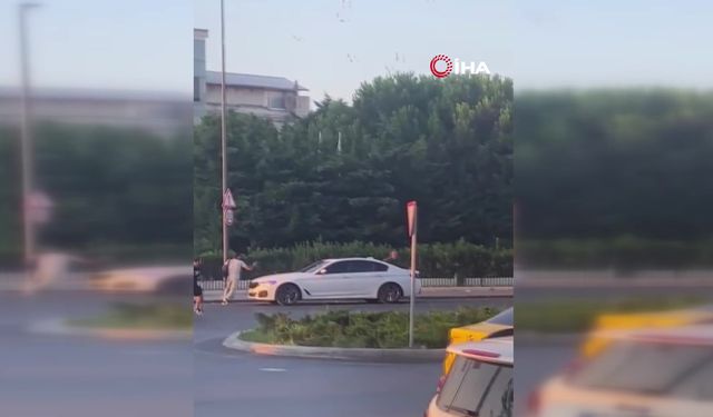 Eminönü’nde silahlı şahıs husumetlisini kovalayarak ateş etti, yoldan geçen adam yaralandı